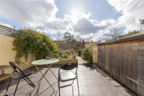South Esk Road E7