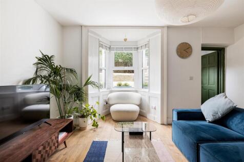 Carnarvon Road, E15