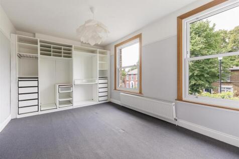 Hampton Road, E7