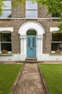 Hampton Road, E7