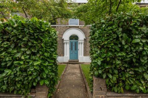 Hampton Road, E7