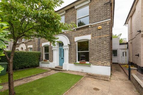Hampton Road, E7