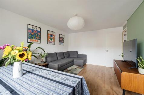 Carnarvon Road, E15