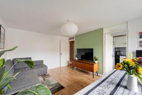 Carnarvon Road, E15