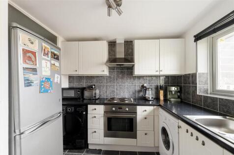 Carnarvon Road, E15