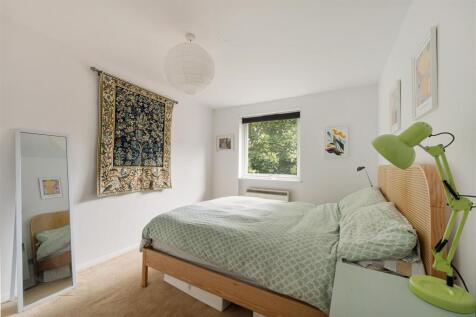 Carnarvon Road, E15