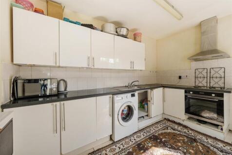 Milton Avenue, E6