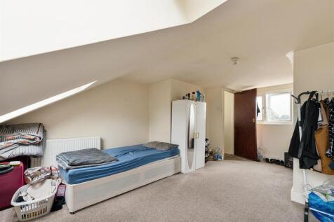 Milton Avenue, E6