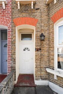 Milton Avenue, E6