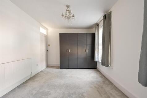 First-Bedroom-2.jpg
