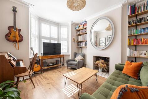 Wadley Street, E11