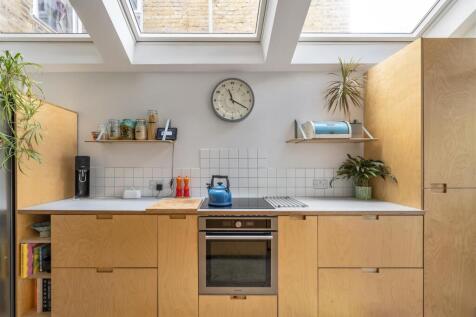 Wadley Street, E11