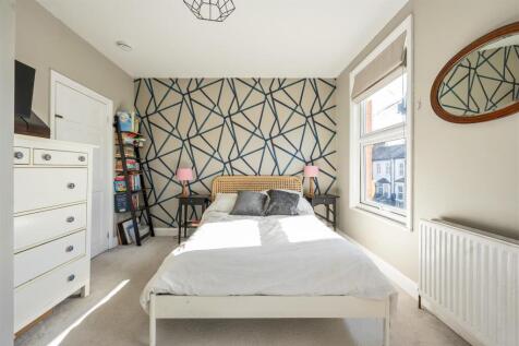 Wadley Street, E11