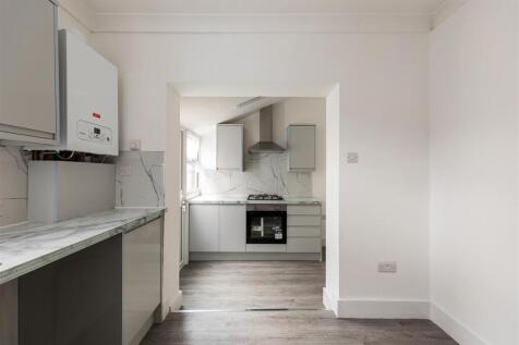 Green Street E7