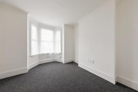 Green Street E7