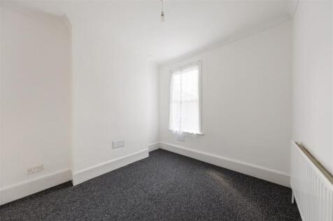 Green Street E7