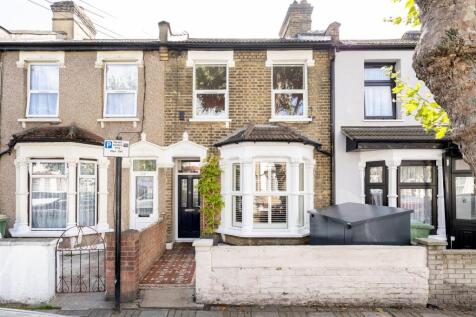 Strone Road E7