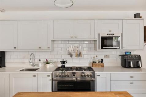 Ramsay Road E7