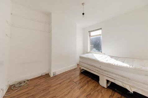 Keogh Road, E15