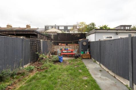 Richmond Road, E11
