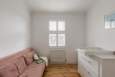 Ashville Road, E11