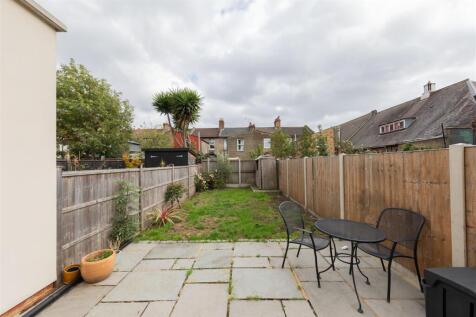 Ashville Road, E11