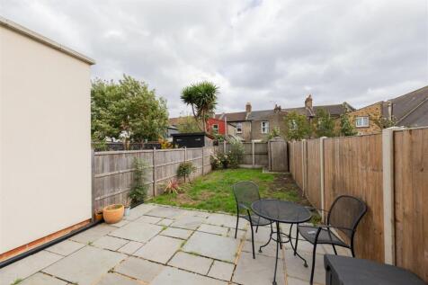 Ashville Road, E11