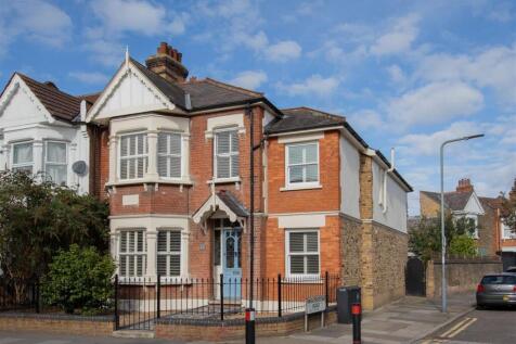 Harpenden Road E12