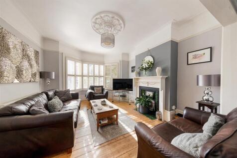 Harpenden Road E12