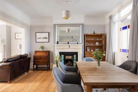 Harpenden Road E12