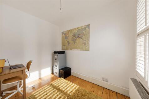 Harpenden Road E12