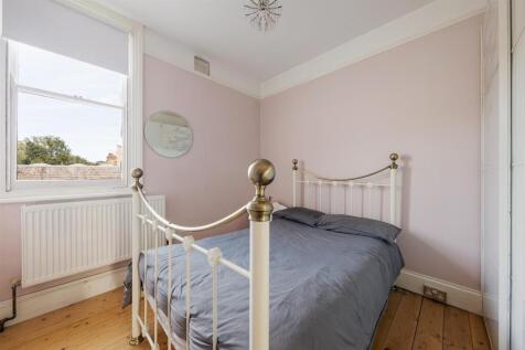Harpenden Road E12