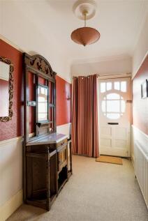 Woodcote Road E11