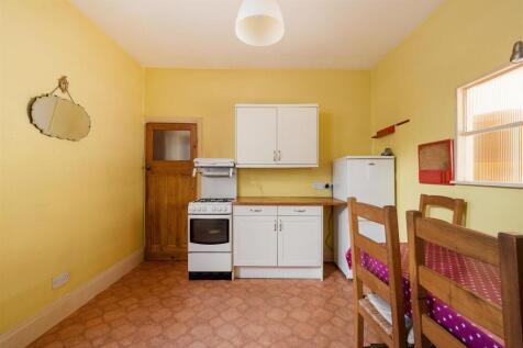 Woodcote Road E11