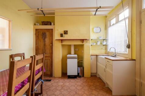 Woodcote Road E11