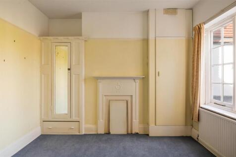 Woodcote Road E11