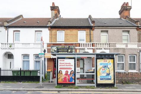 Green Street, E7