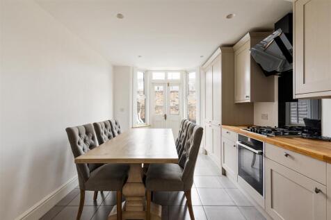 Boleyn Road, E7