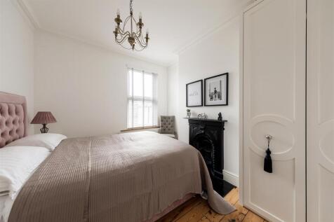 Boleyn Road, E7