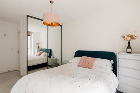 Shipbuilding Way E13