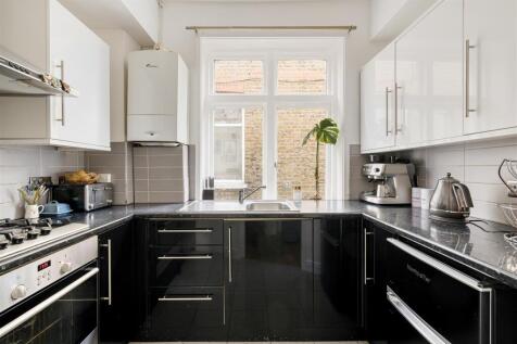 Blake Hall Road, E11