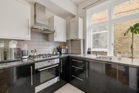 Blake Hall Road, E11