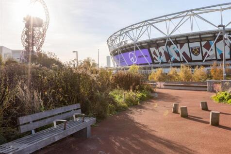 Honour Lea Avenue E20