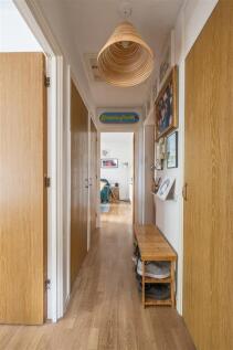 High Road Leytonstone, E11