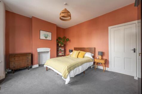 St. Winefride&#39;s Avenue, E12