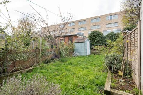 St. Winefride&#39;s Avenue, E12