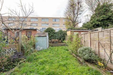 St. Winefride&#39;s Avenue, E12