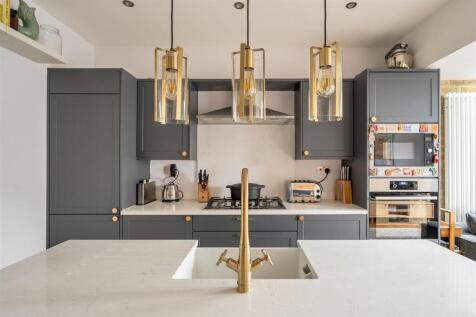 Vansittart Road, E11