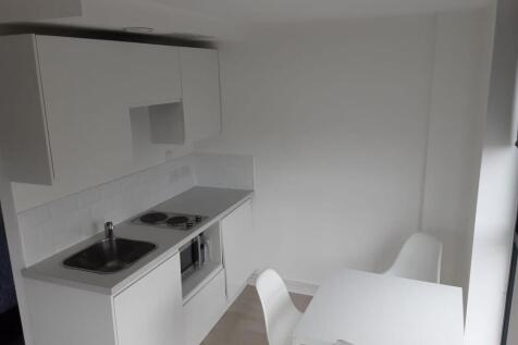 Kitchen &amp; Dining