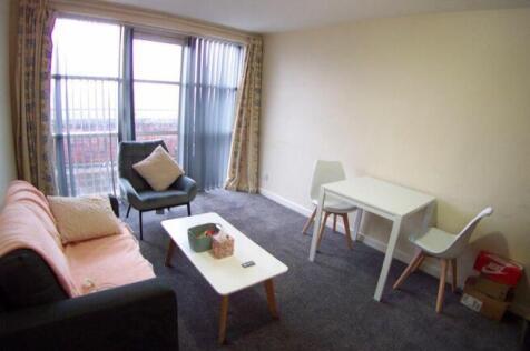 Lounge/Dining